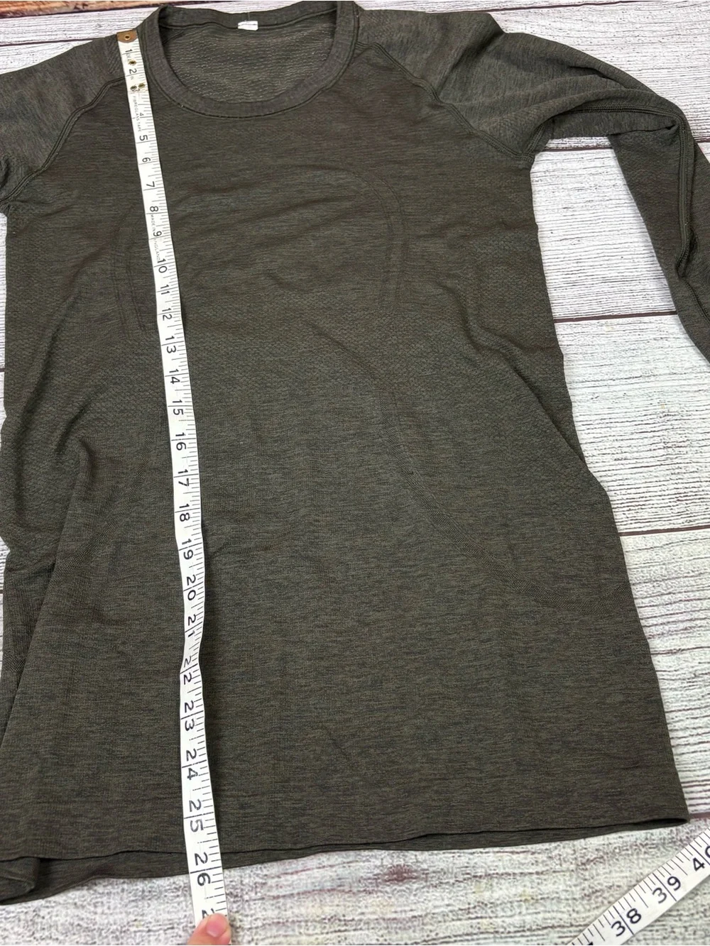 Lululemon Swiftly Tech Long Sleeve Crew Camo Green / Black